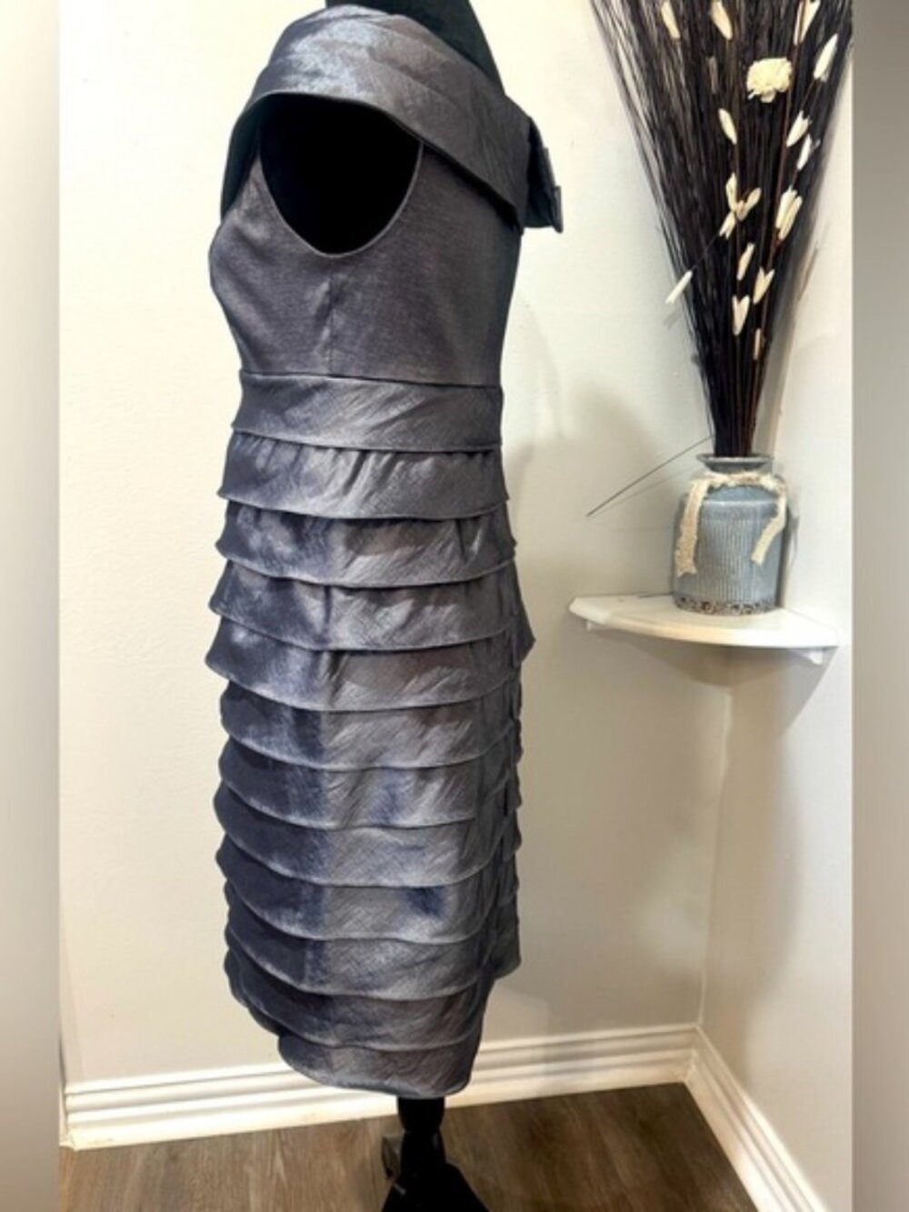 Jessica Howard Evenings Silver Tiered Cocktail Dress Rhinestone Size 6 - Picture 7 of 10